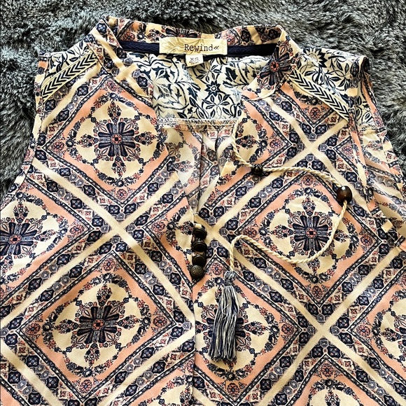 Rewind Multicolor Patterned Top - Picture 3 of 5